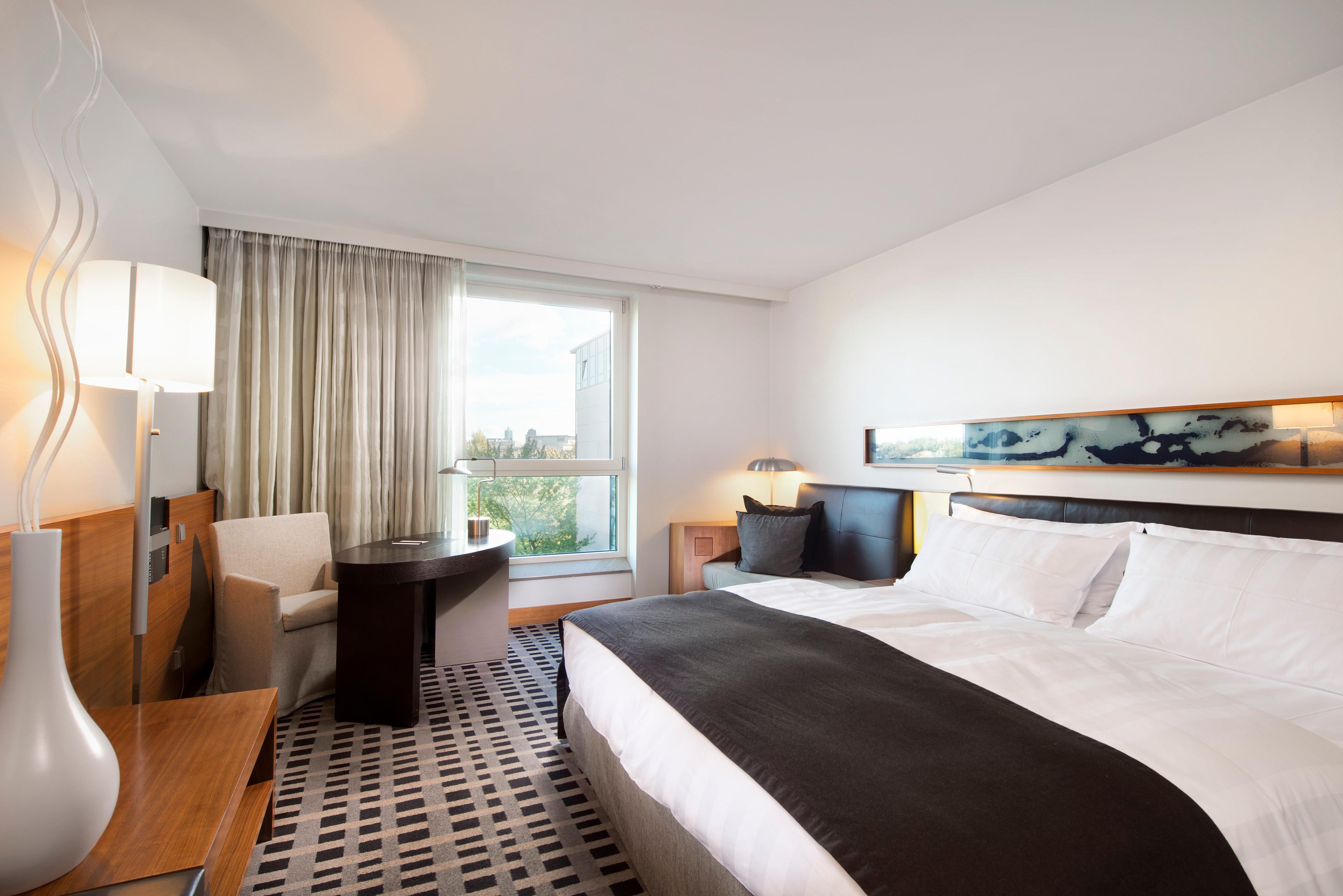 柏林洲际酒店 外观 照片 A room at the hotel