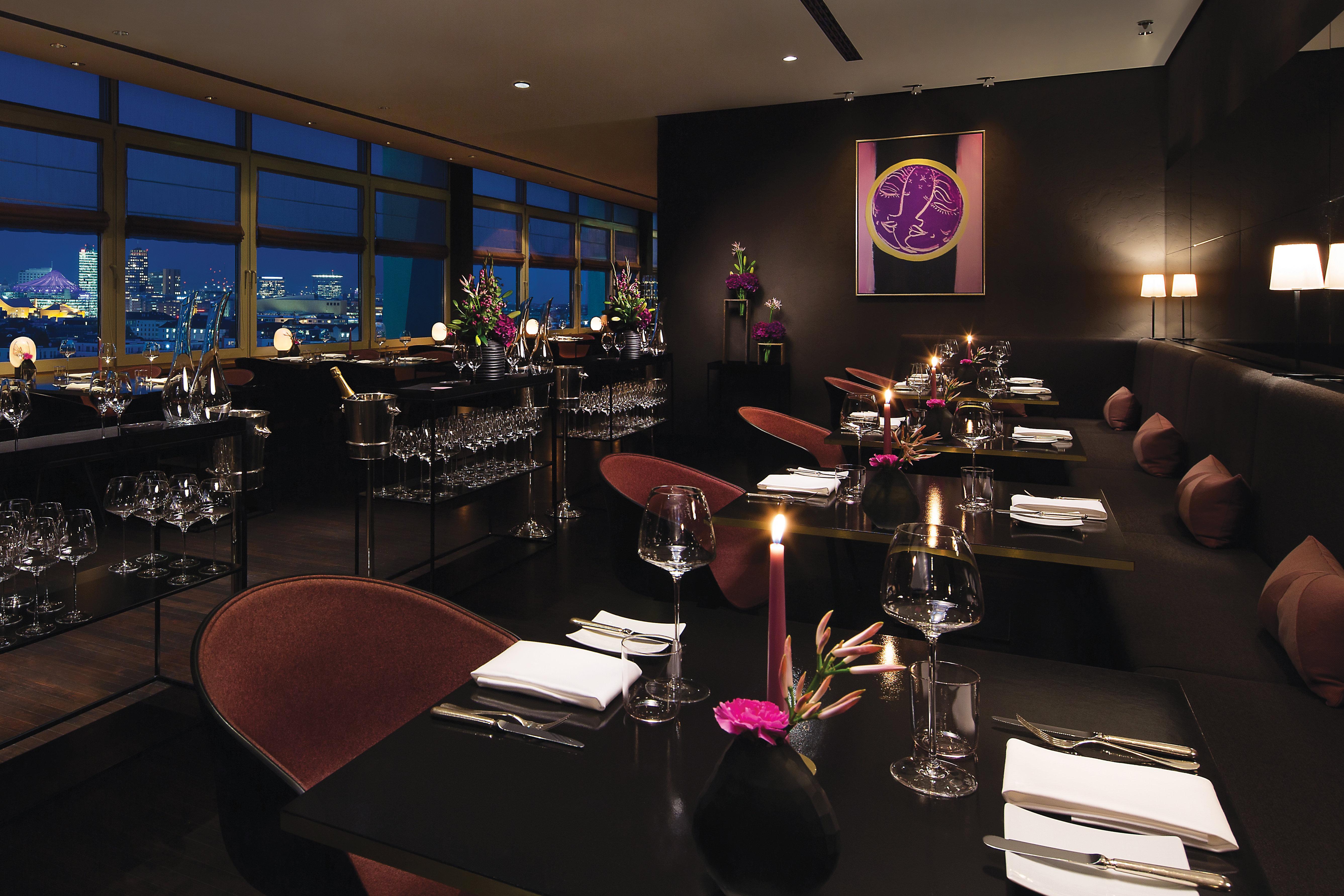 柏林洲际酒店 外观 照片 The interior of the restaurant